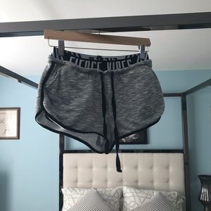 EUC F21 Forever21 | M GrayBlack FIERCE VIBES Short